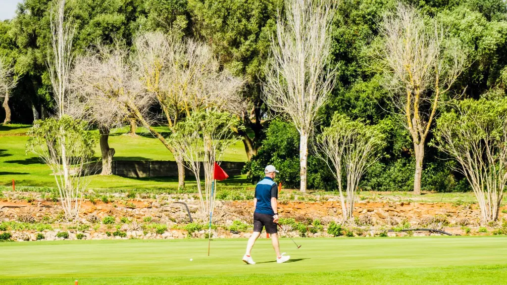 dehesa-montemedio-golf-11.webp